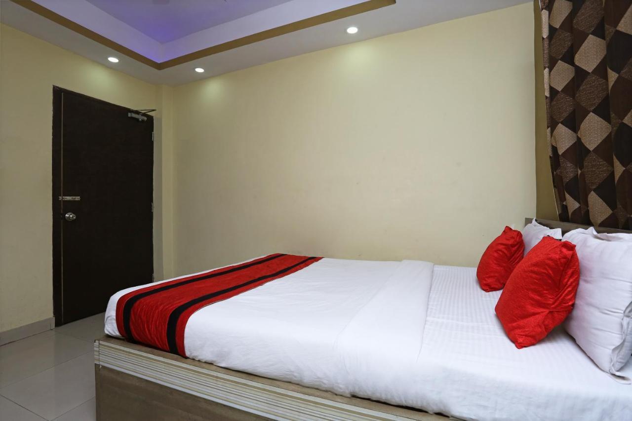 OYO 5718 Pratiksha Guest House Calcuta Exterior foto